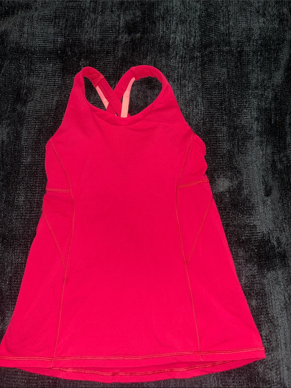 Lululemon stash and run tank